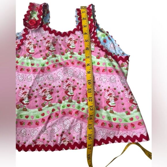 Strawberry Shortcake girls 5T - 6T handmade cotton apron - Picture 4 of 4